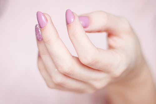 pink nail design